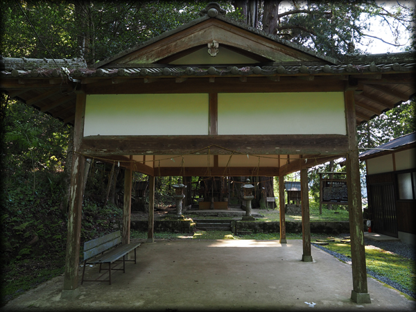 朝倉神社 拝殿